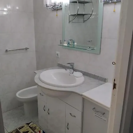 Torre Colon By Sonneil Benidorm Appartamento *